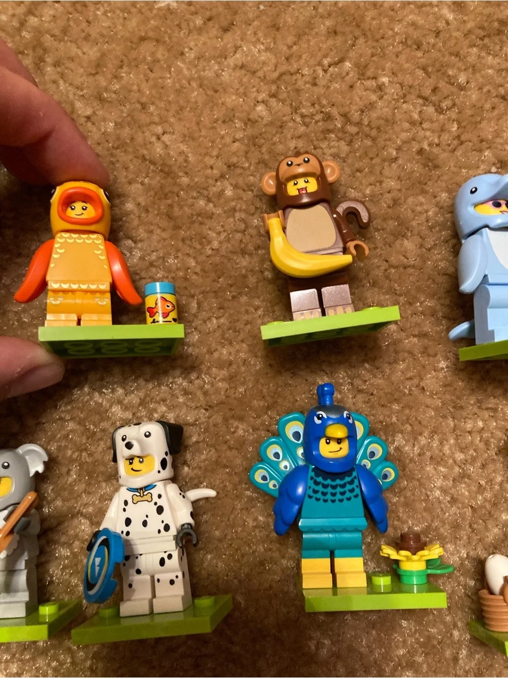 LEGO series 28 mini figures FULL SET